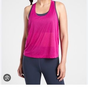 NWT Athleta Vapor Scoop Tank fuchsia color